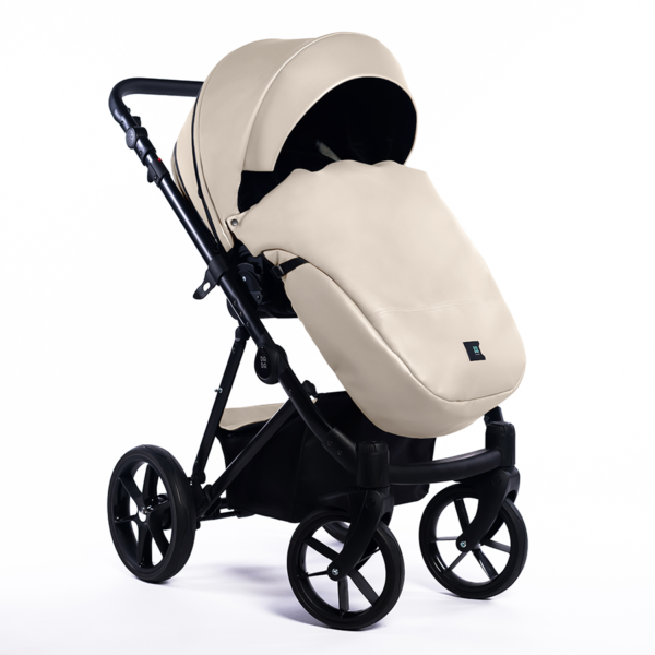Wózek dla dziecka, model Nexus Ecoleather Vanilla - spacerówka